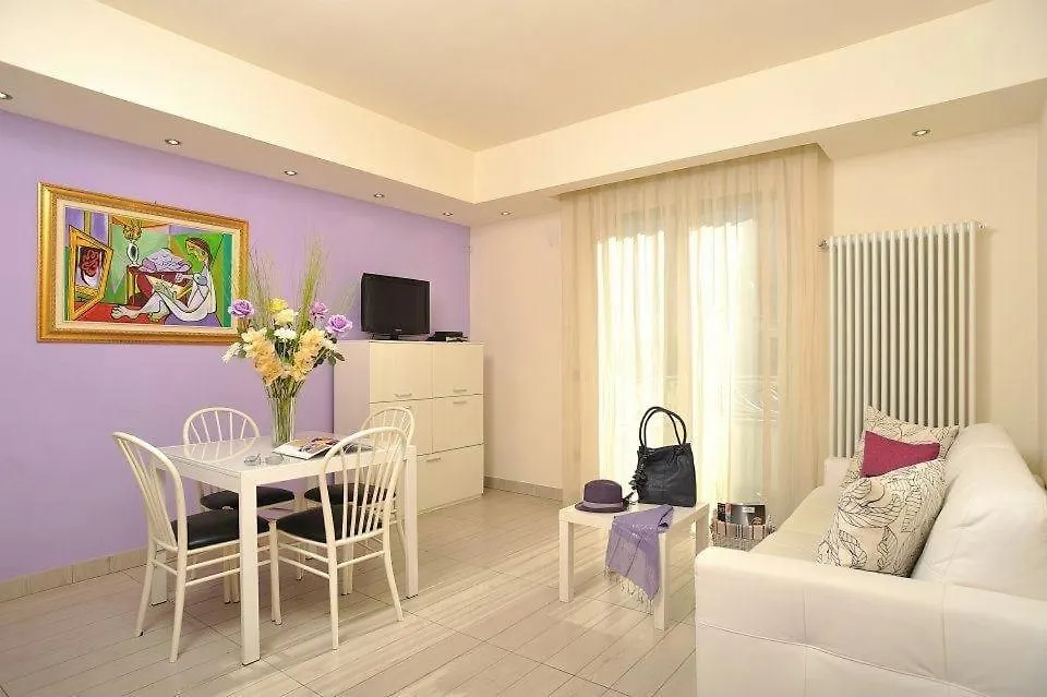 Astra Suite Apartment'S Riccione Apartment